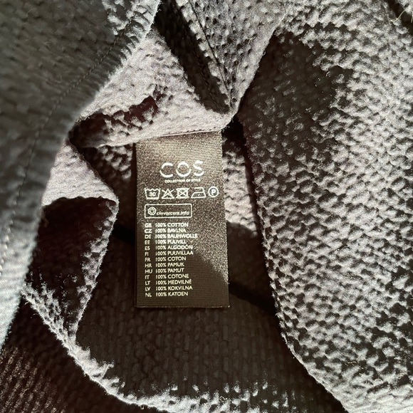 🍀 COS sleeveless top - Picture 4 of 4